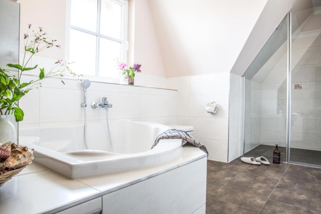 Haus Rose, Luxus-Ferienhaus In Fuhlendorf Fur 4 Personen Екстериор снимка