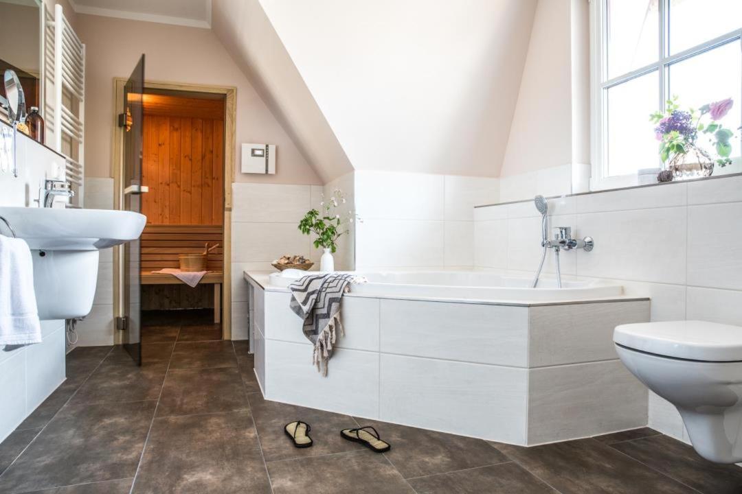 Haus Rose, Luxus-Ferienhaus In Fuhlendorf Fur 4 Personen Екстериор снимка
